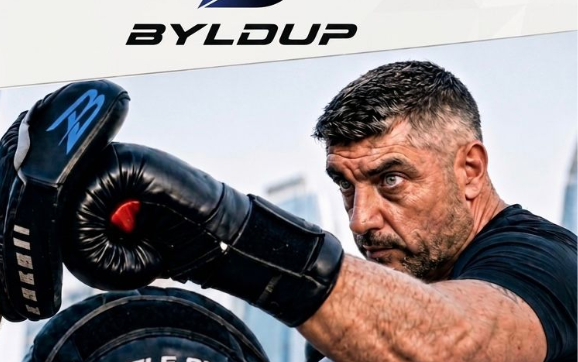 Damien training with his BYLDUP coach